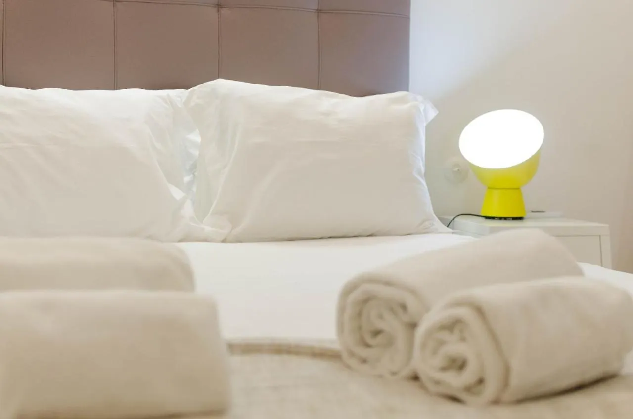 Altido Trendy 2Br Apt In Sao Bento, Moments From Garden Sao Bento Appartement Lissabon