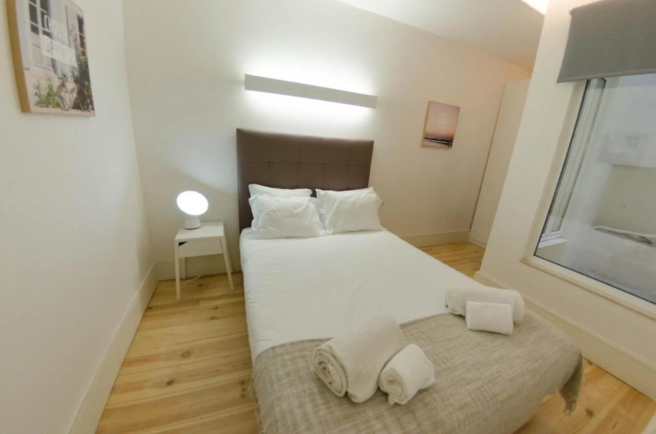 Altido Trendy 2Br Apt In Sao Bento, Moments From Garden Sao Bento Appartement Lissabon
