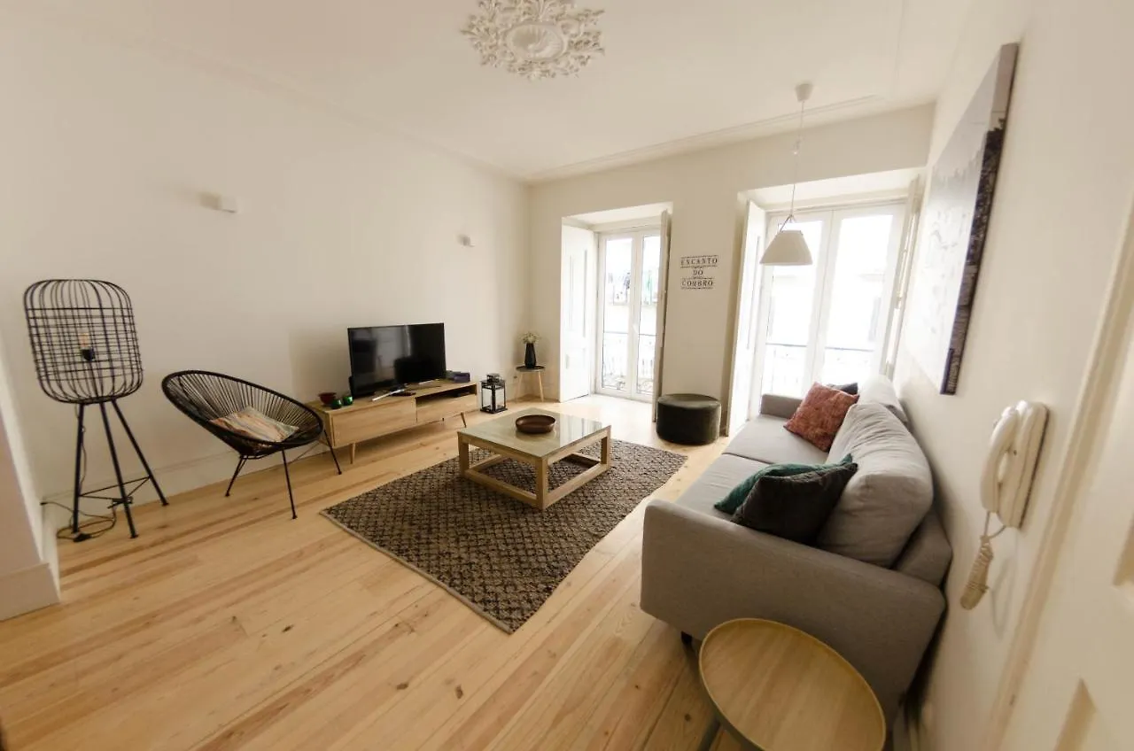 شقة Lisboa  في Altido Trendy 2Br Apt In Sao Bento, Moments From Garden Sao Bento
